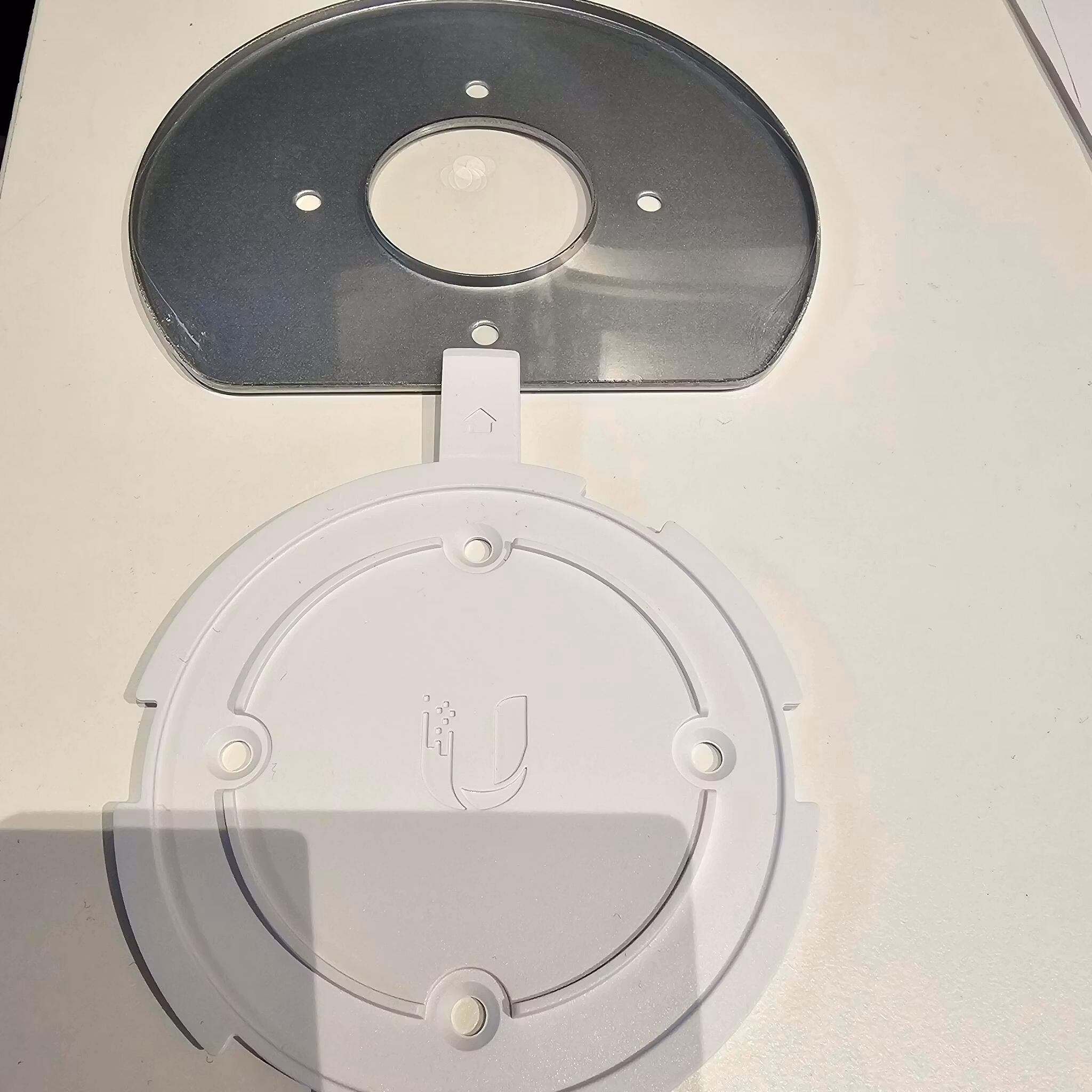 Ubiquiti mounting bracket