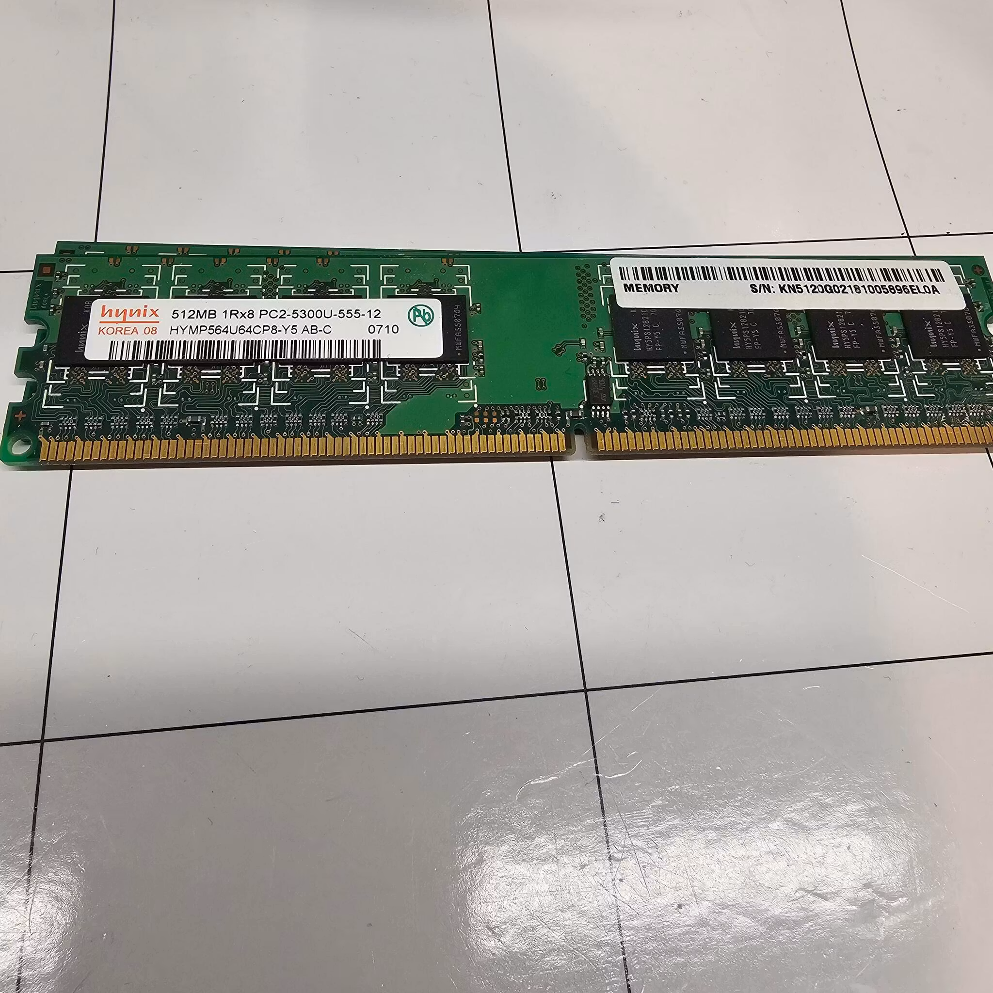 HYNIX 512MB PC2-5300U DDR2 667MHz HYMP564U64CP8-Y5