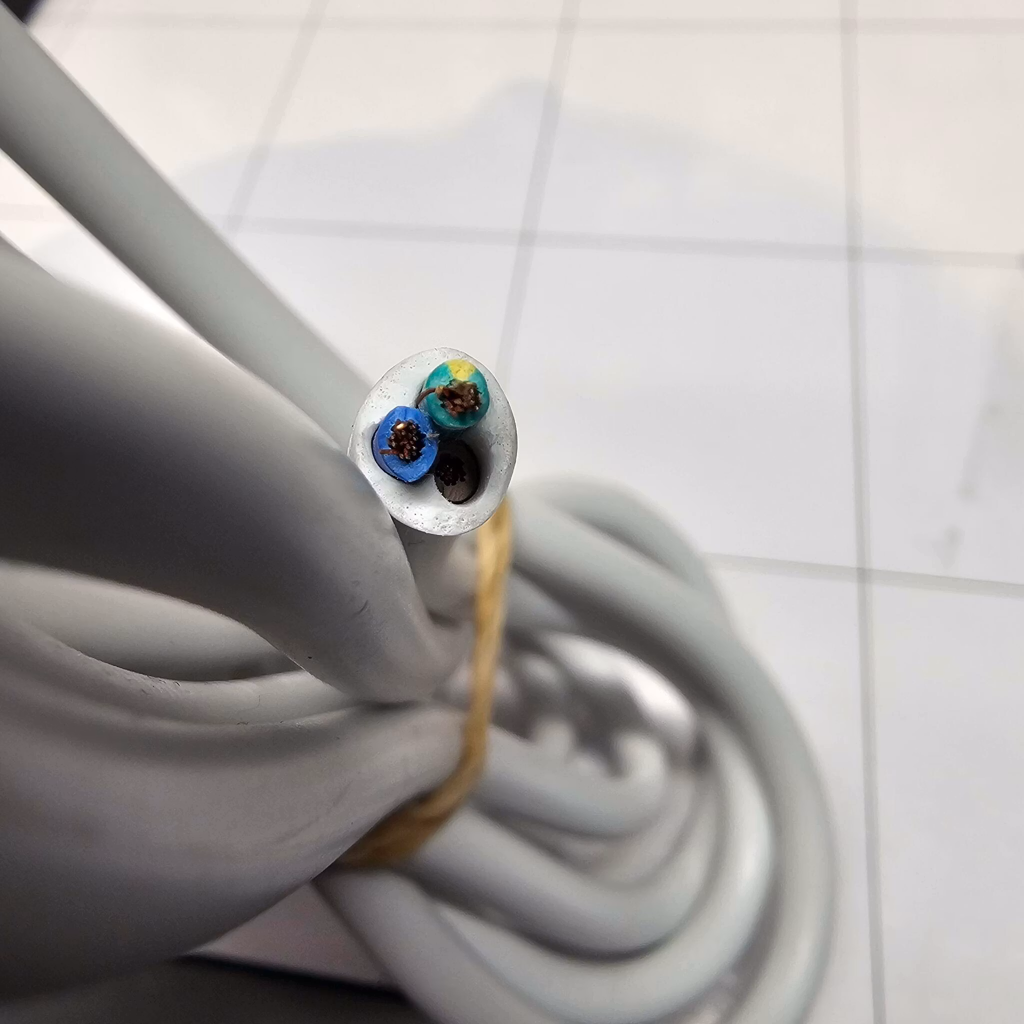 Strømkabel Han kontakt - ingen kontakt i andre enden 1.5m kabel