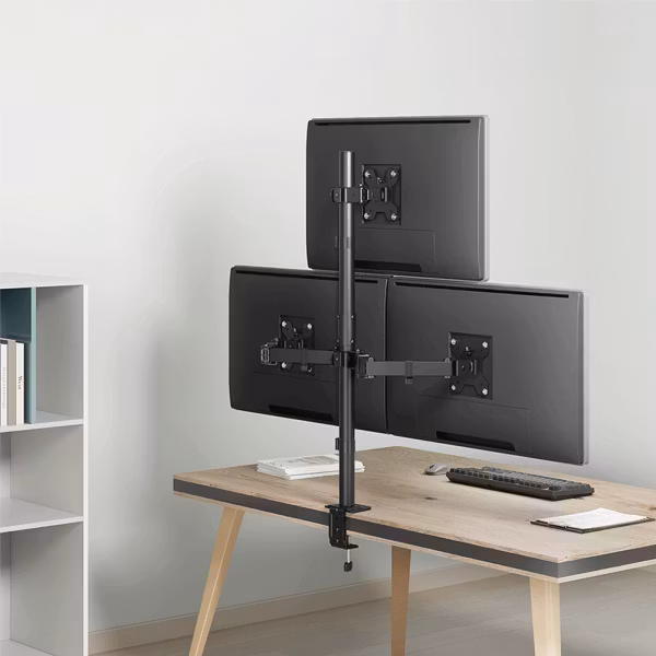 Skjermfeste for 3 skjermer, 17–32", 10 kg per arm, svart