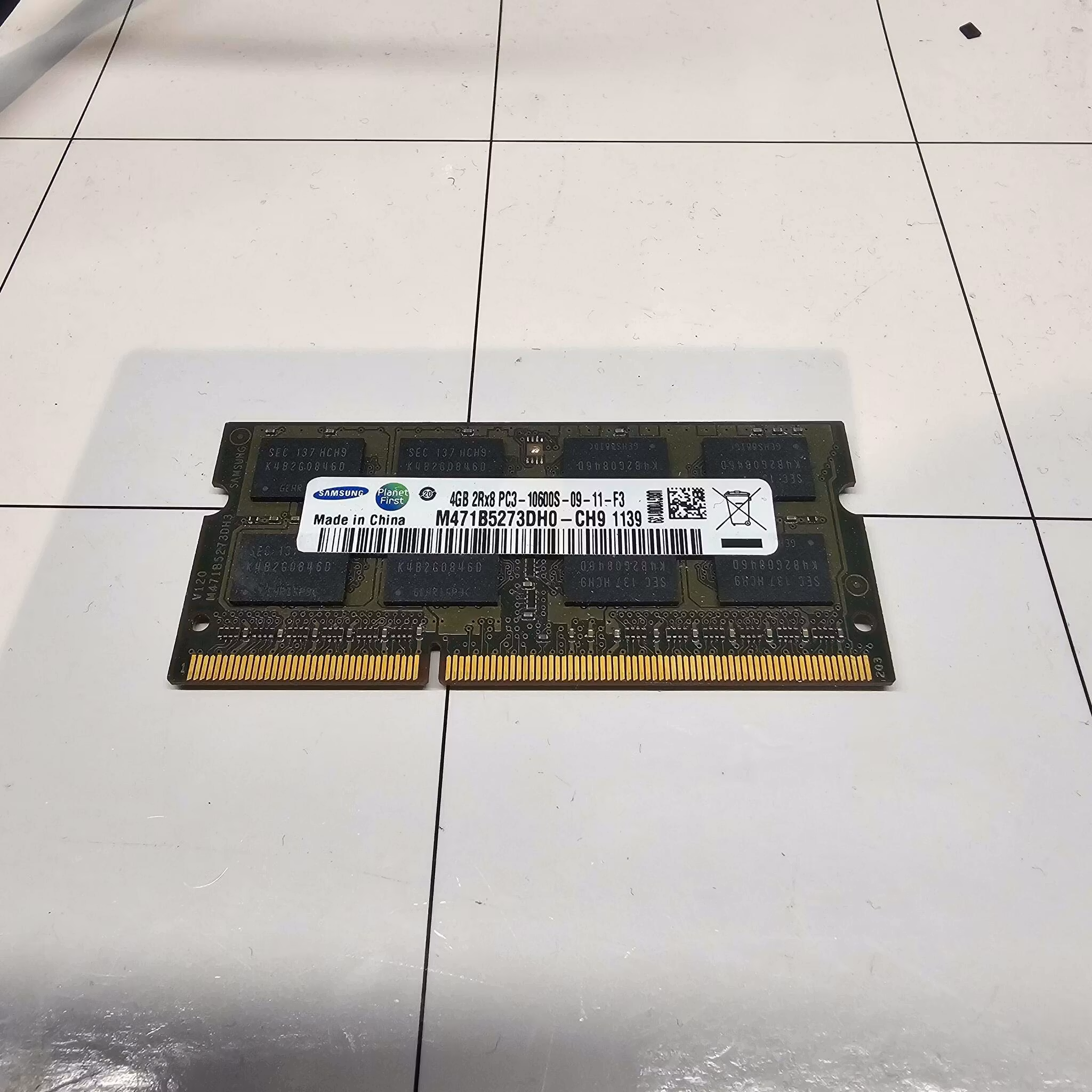 M471B5273CH0-CH9 4GB 204Pin SO-DIMM DDR3 10600