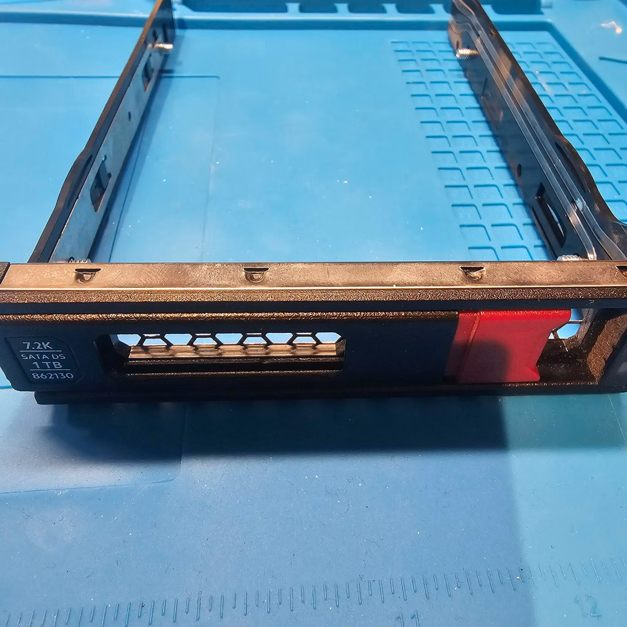 HPE Hot swap SATA CADDY 3,5" harddisk