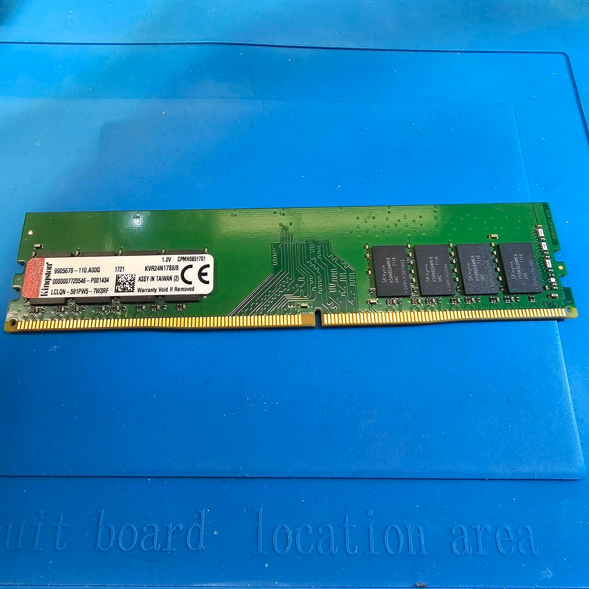8GB DDR4 2400MT/s Non-ECC Unbuffered DIMM kvr24n17s8/8