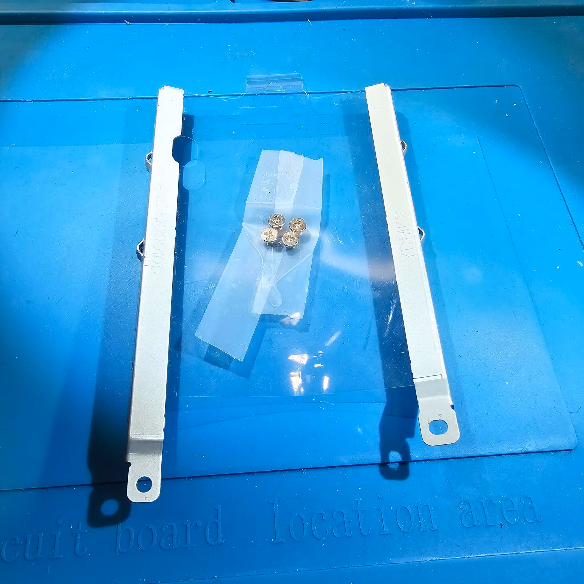 AM0HI000100 OEM GATEWAY HARD DRIVE CADDY ENCLOSURE NE56R31U Q5WTC