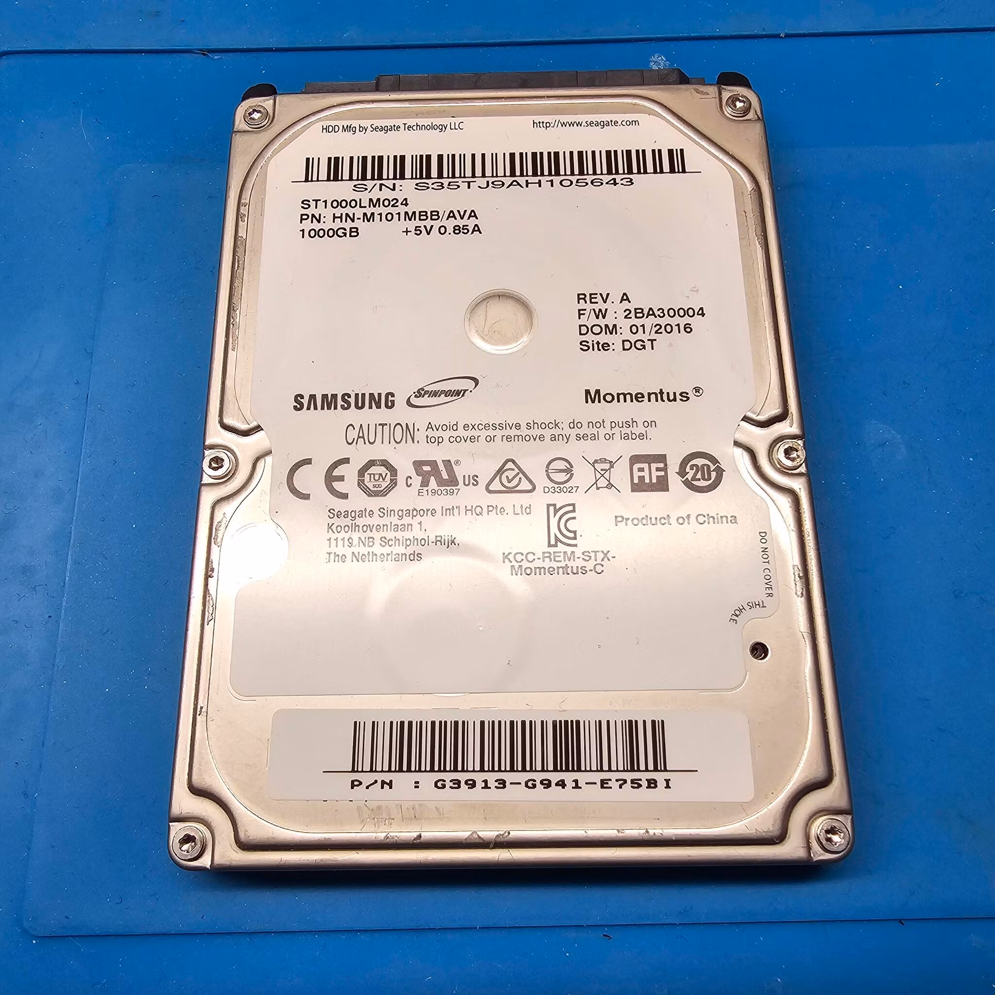 SAMSUNG 1TB 2.5" SATA harddisk