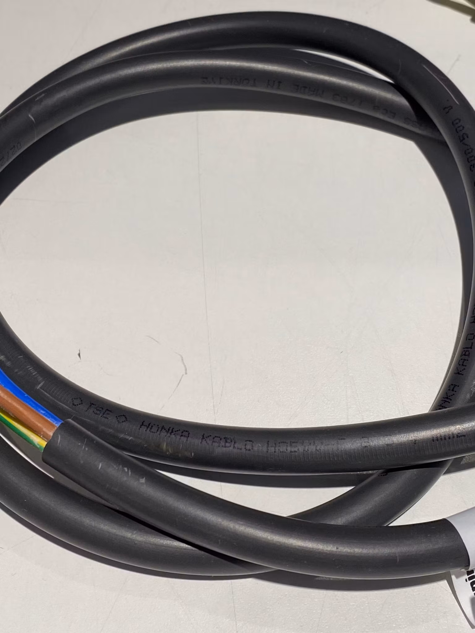 Komfyr tilkoblingsledning lengde 1,4m 3x 4mm² 300/500V