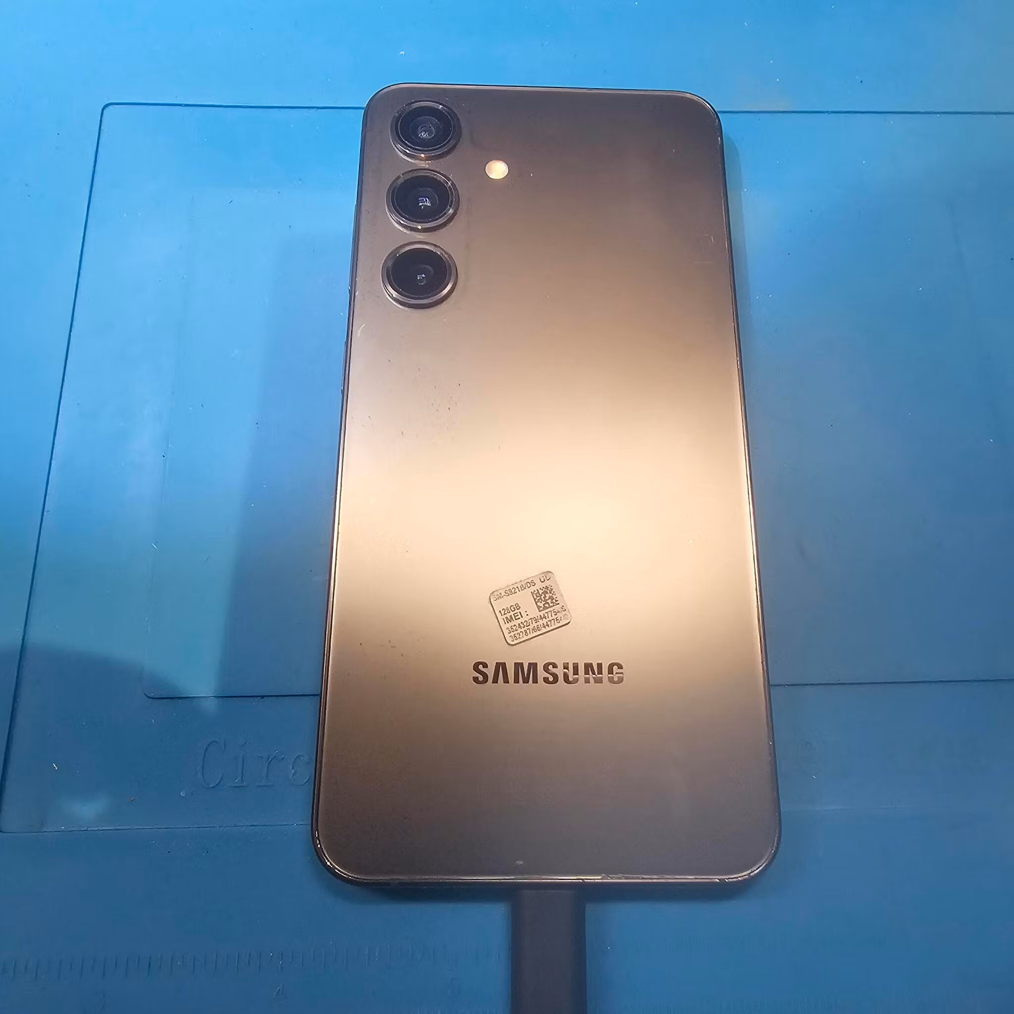 C-GRADE Samsung S24 128GB/8GB