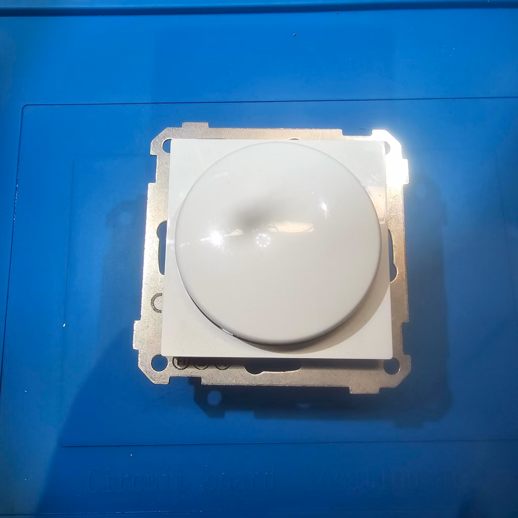 Elko dimmer hvit