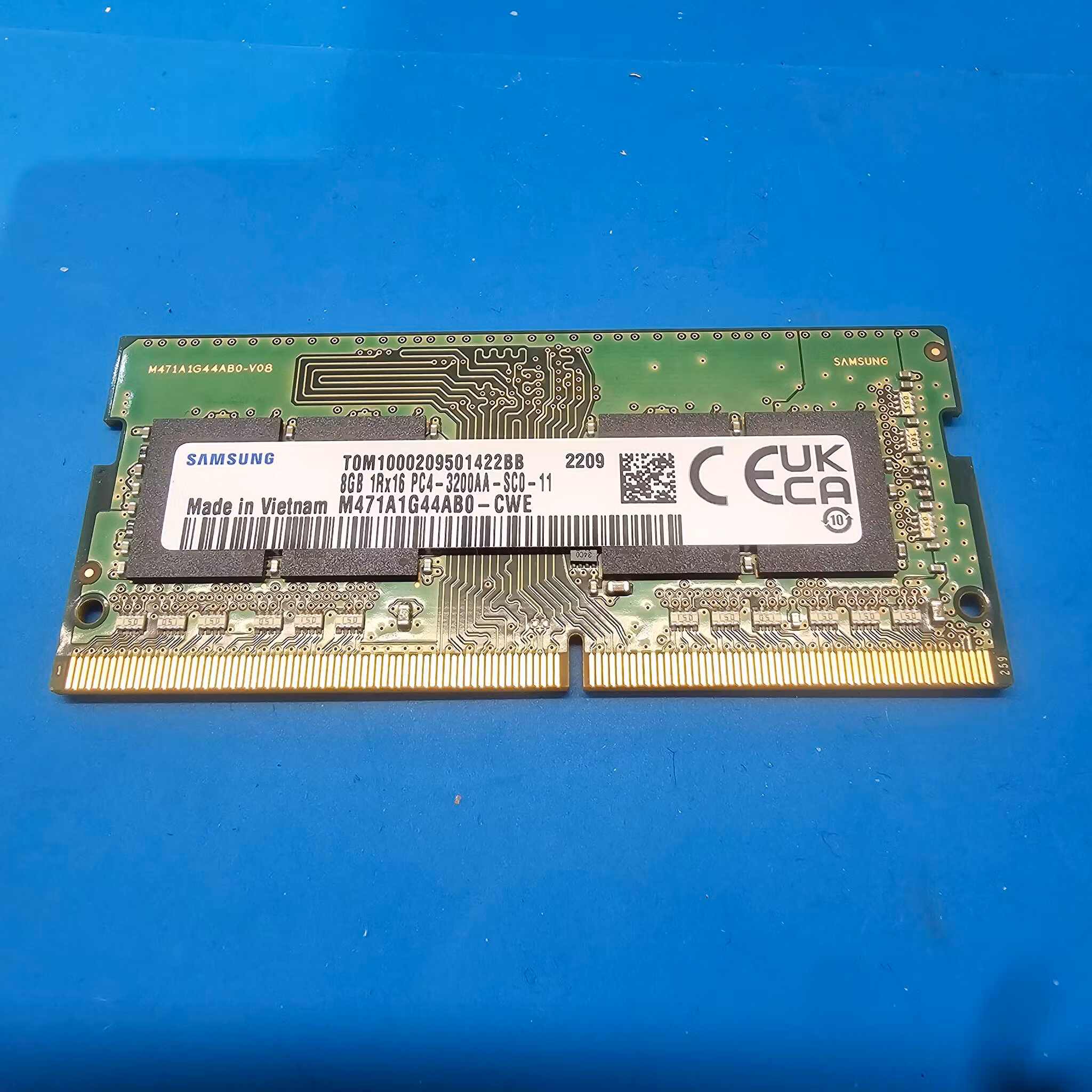 Samsung 8GB 3200MHz 1.2v DDR4 M471A1G44AB