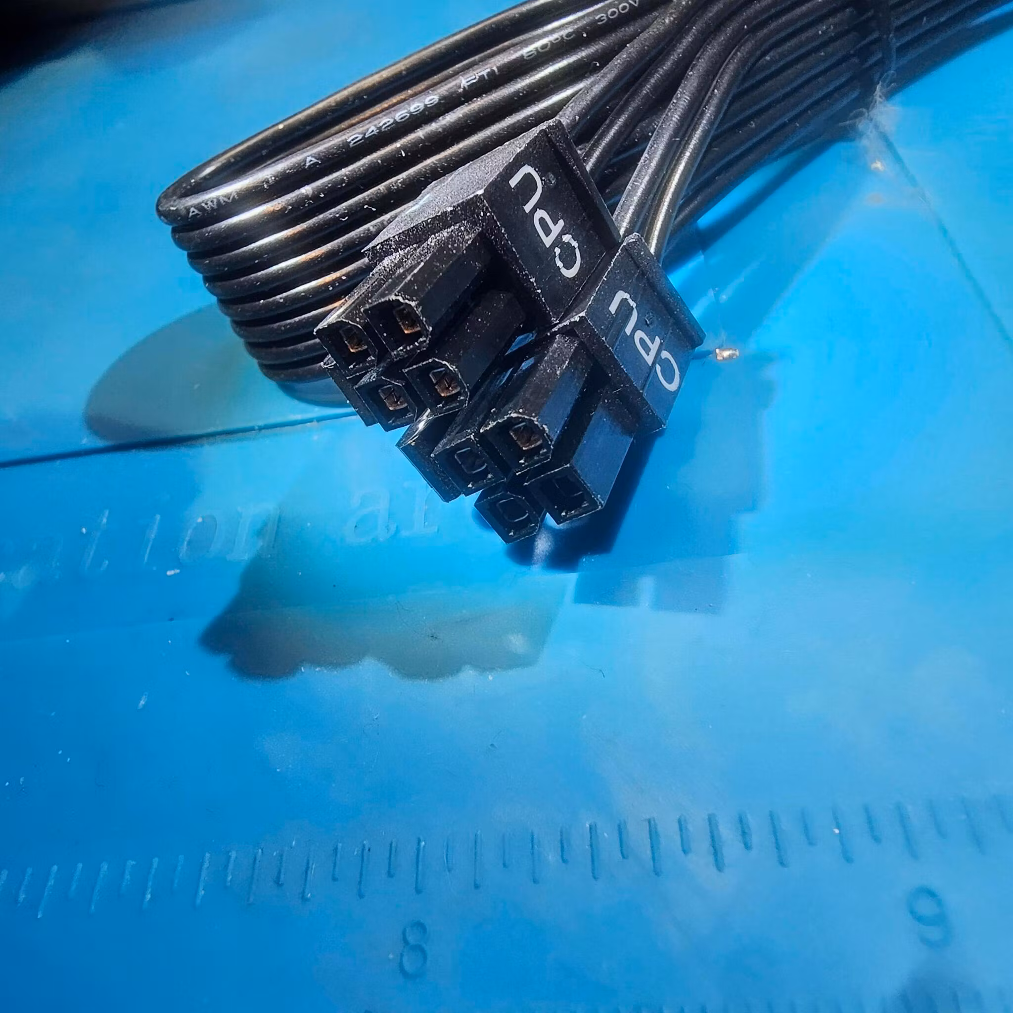 Coolermaster 8pin fra PSU til 2x 4pin CPU