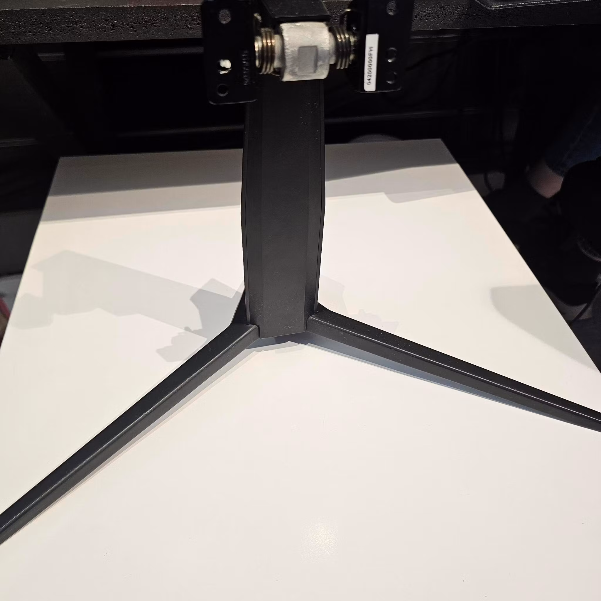 MSI 24" 1500R Curved Gamingskjerm 144Hz 3000:1 1ms 1x DP, 2x HDMI 1.4b