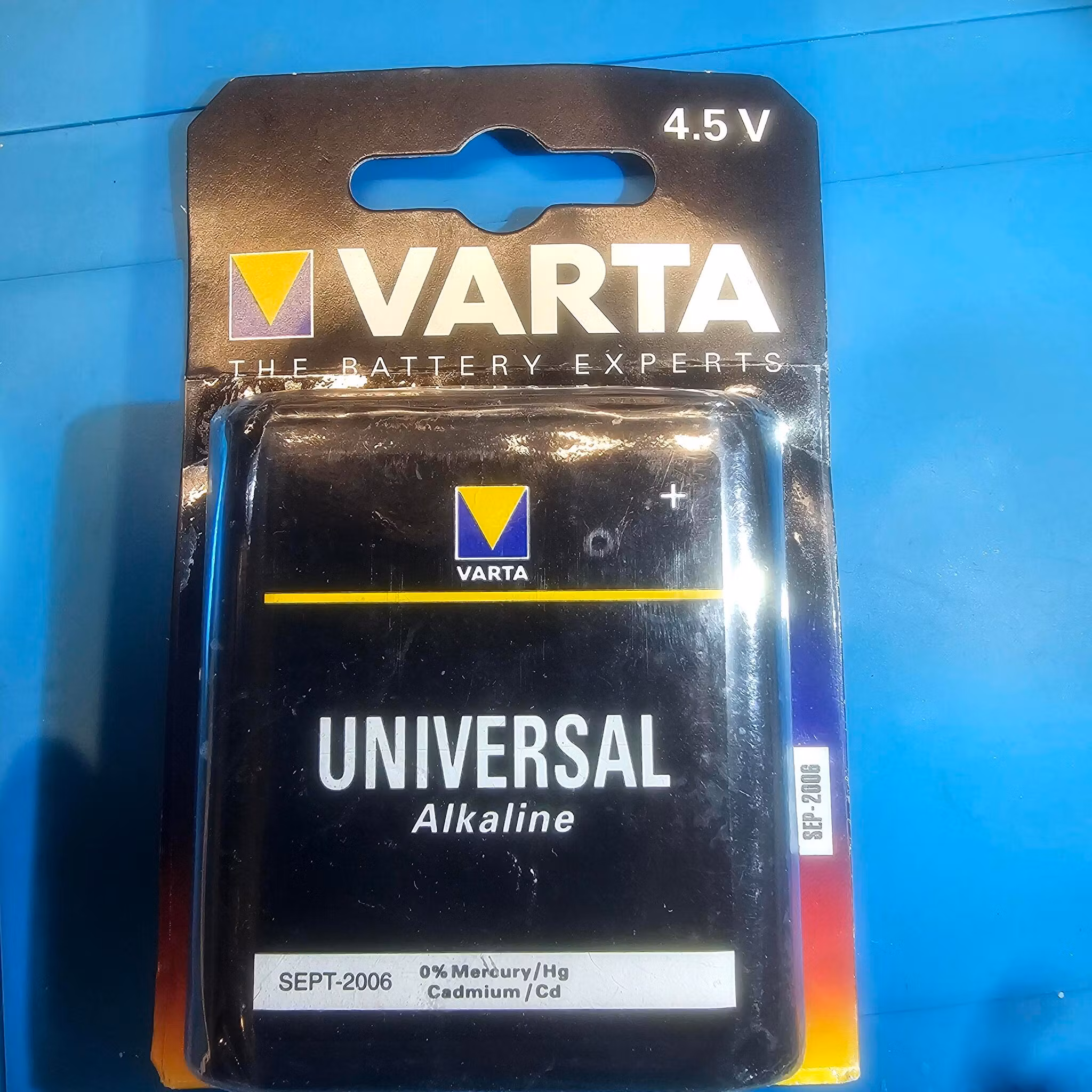 Varta 4.5V 3LR12 Alkaline batteri - utgått dato måler 4,712V