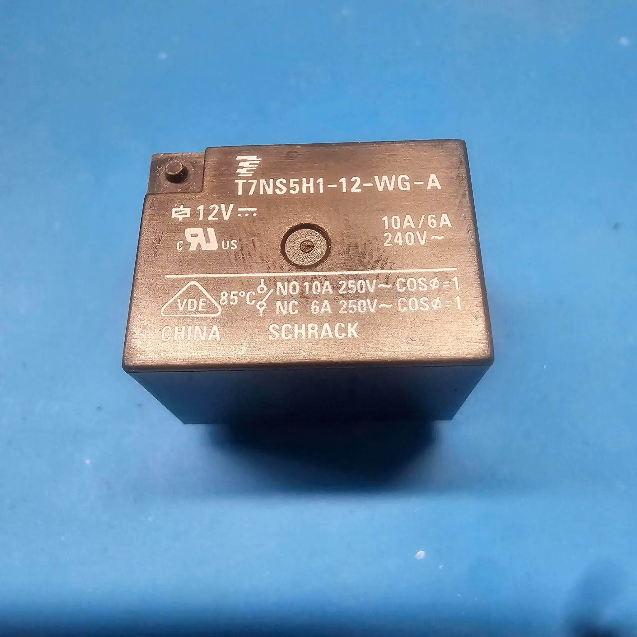 SCHRACK Rele 240VAC-12VDC T7NS5H1-12-WG-A