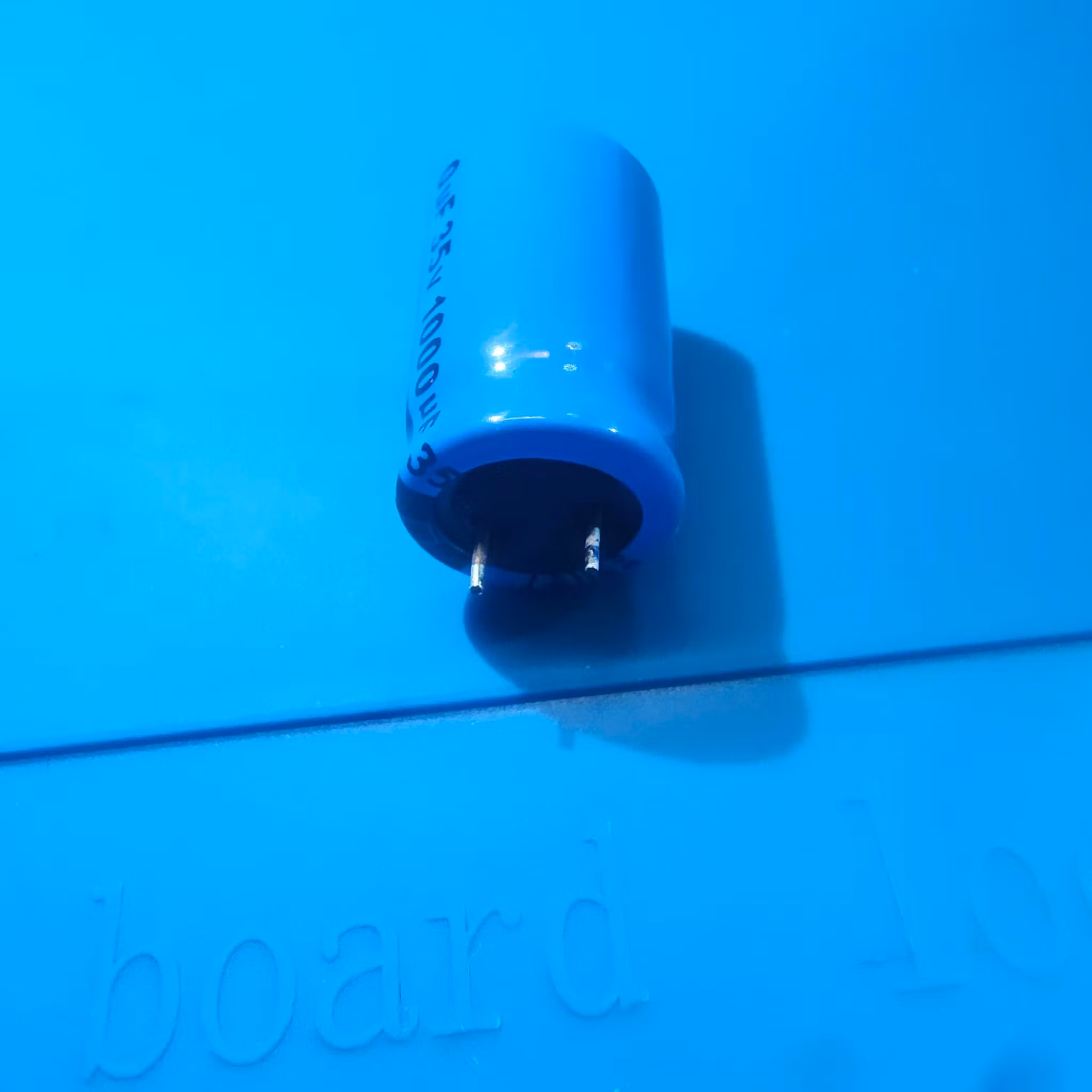 1000uF 35V kondensator
