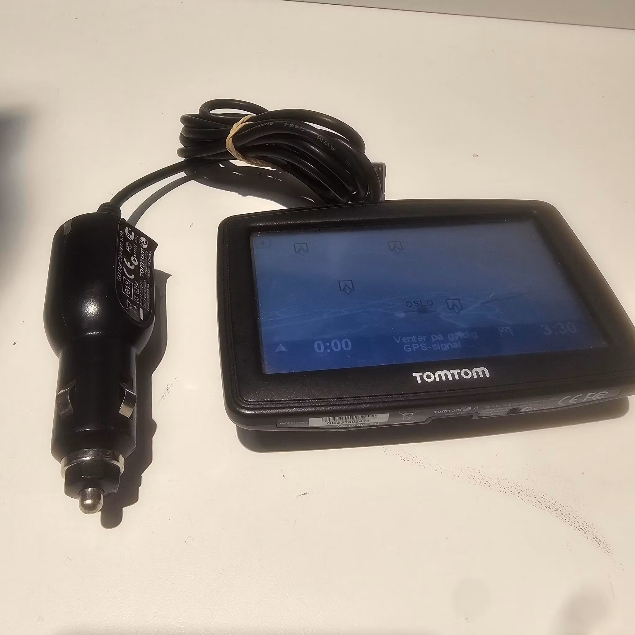 TOMTOM GPS med Sigarettennerladder