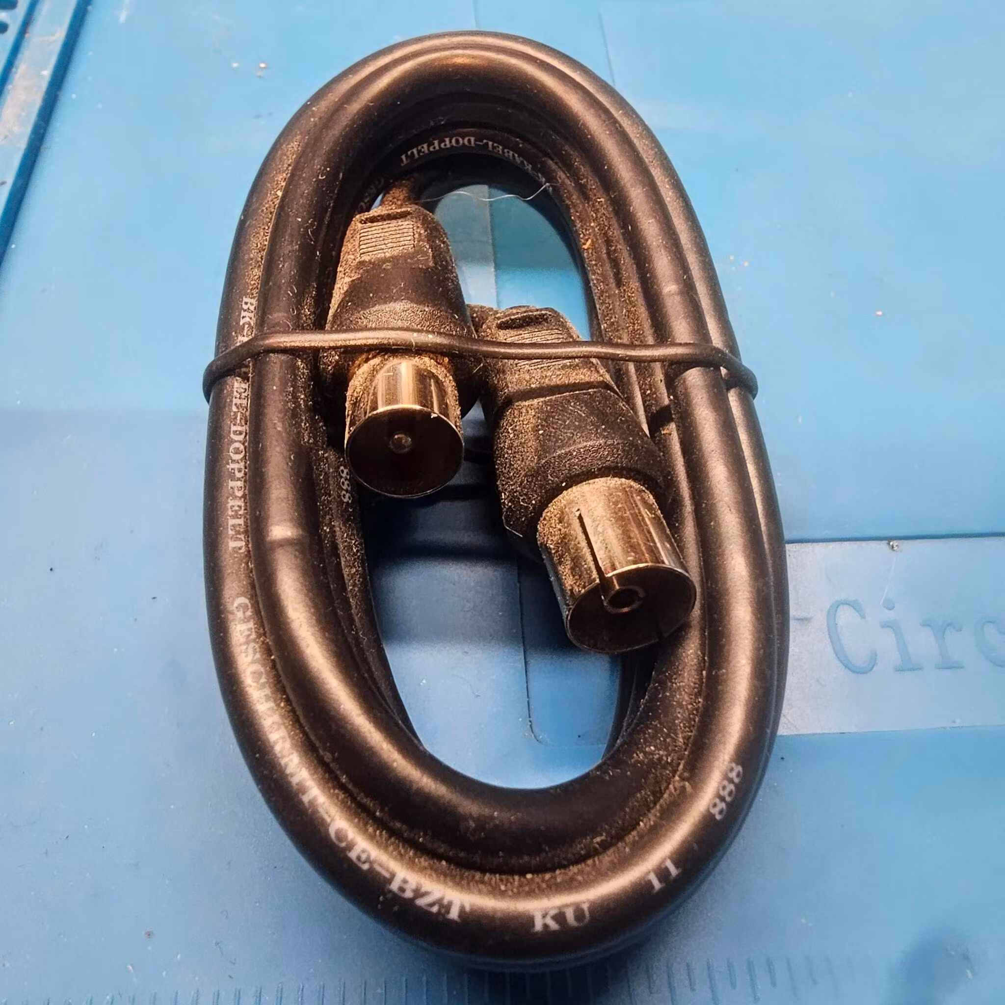 Antennekabel Coax han hun 1meter sort