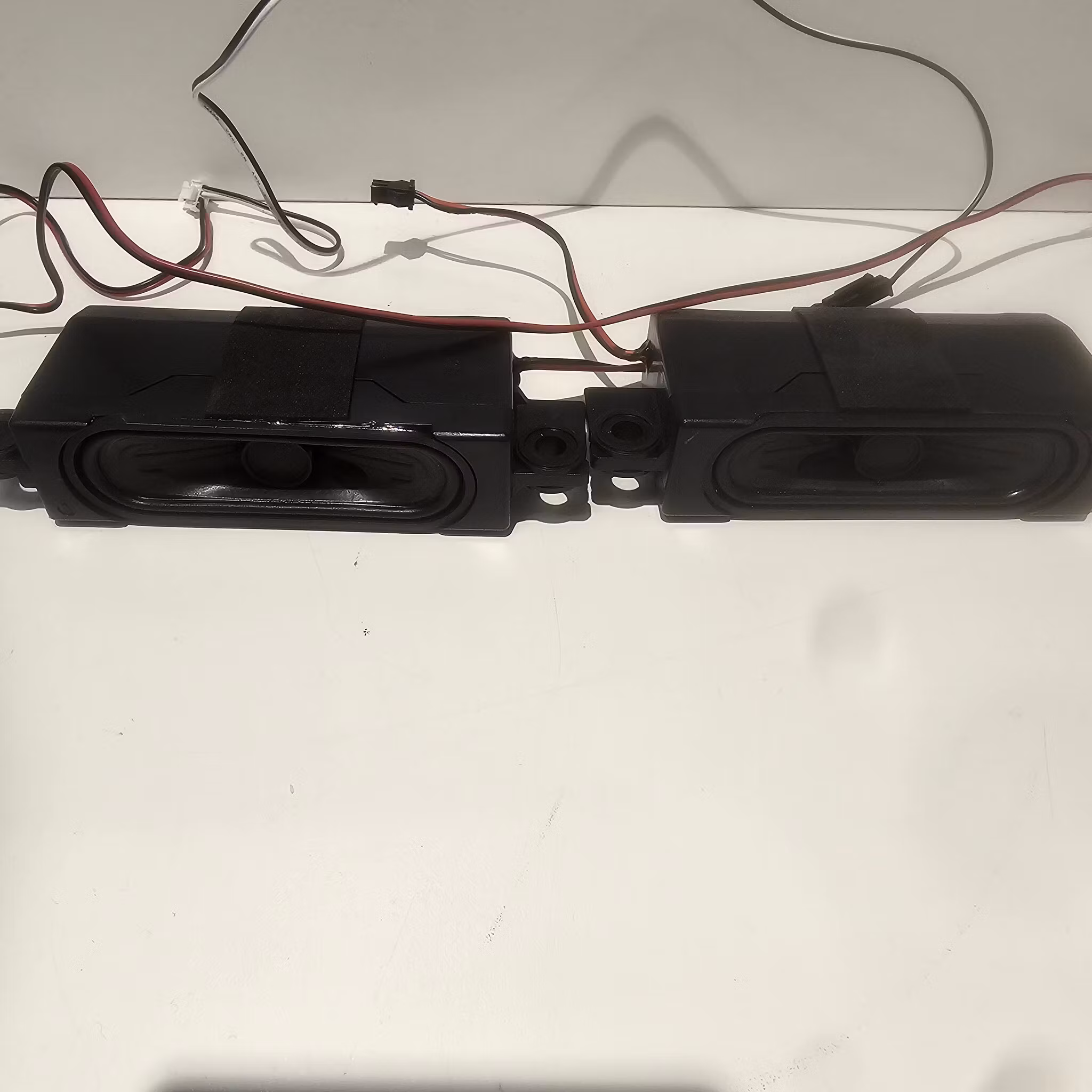 Venstre og høyre høyttalerboks for Toshiba 55" 55U6763DG