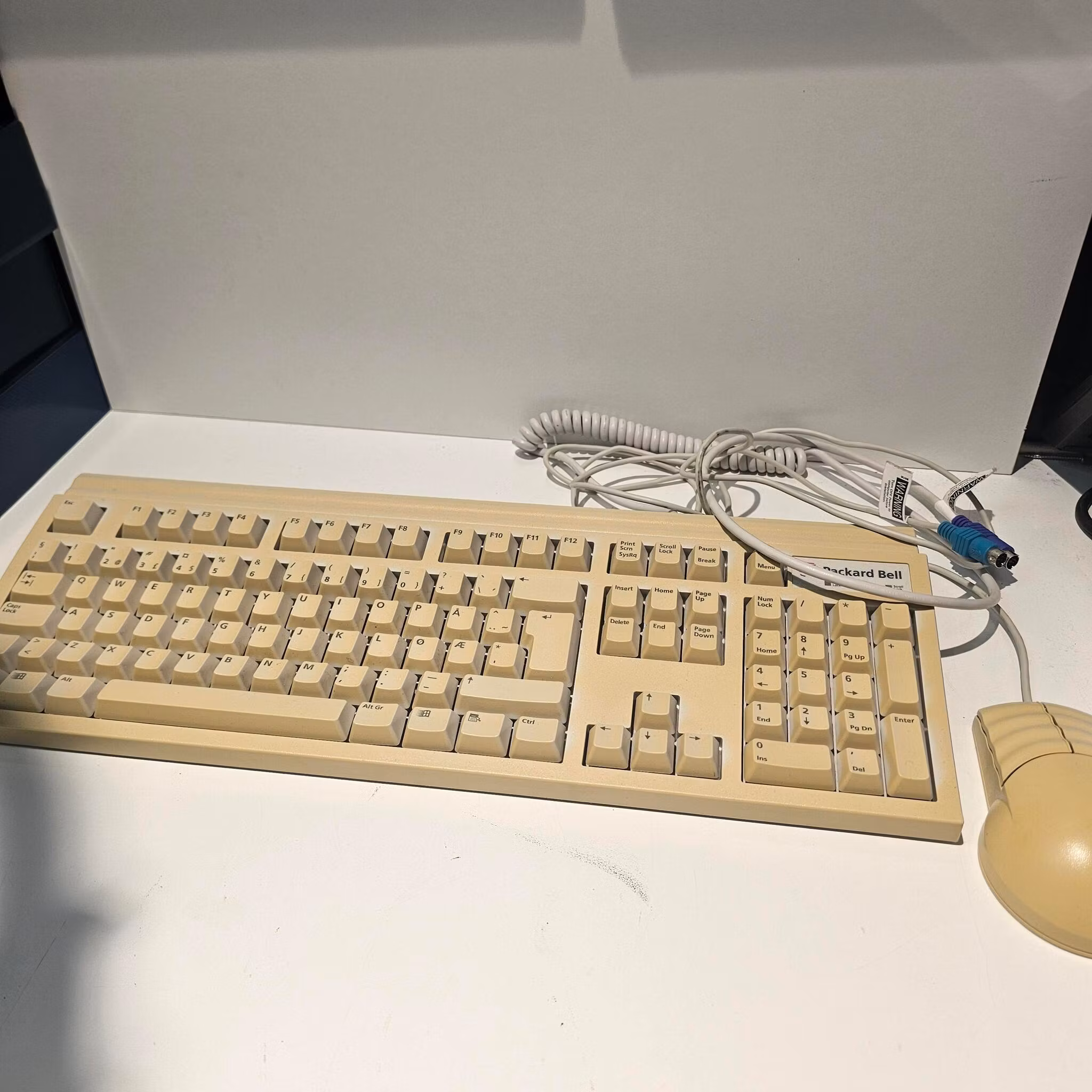 Vintage PS2 Tastatur og mus