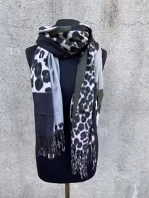KATJA Halsduk med leoprint, army