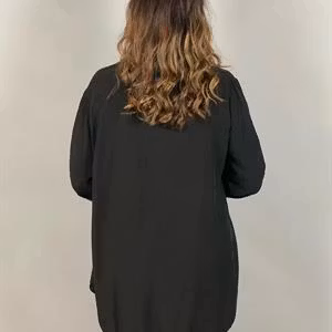 MEJA Blus med v-hals o resårärm, svart