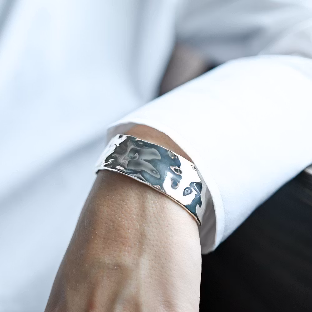 Cathy Cuff Bracelet plain s