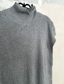 KATLA Lång Stickad Väst/ Klänning Med Polo