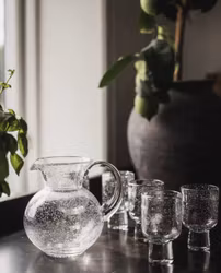 Bari - glas på fot