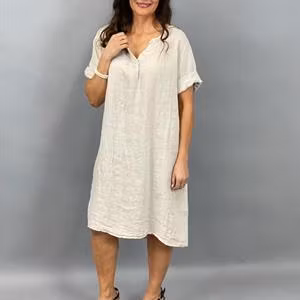 HILDUR Klänning i linne med v-hals, beige