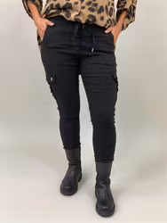 CAMILLE Byxor med strech & benfickor, Svart