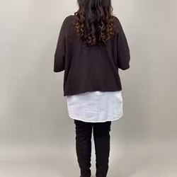 NESSA Stickad poncho-tröja med vid arm, Brun
