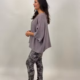 NESSA Stickad poncho-tröja med vid arm, Taupe