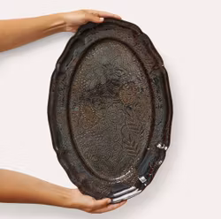 LARGE OVAL DISH, FIG