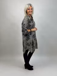 LÅNGSKJORTA