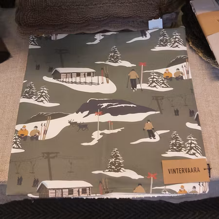 Vintervaara kuddfodral – grön 47 × 47 cm