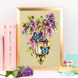 Broderikit Tavla Lykta Blommor Fjärilar brodera korsstygn