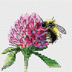 Broderikit Tavla klöver blomma