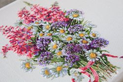 Broderikit Tavla Bukett vilda blommor