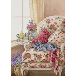 Broderikit Tavla Sweet Dreams Kattunde i en mysig fåtölj