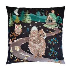 Broderikit Kudde Be my guest, cat - En katt som väljer sin egen väg
