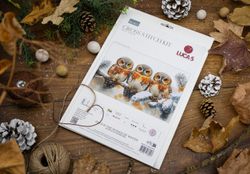 Broderikit tavla Owls in The Silence of Winter - Tre ugglor