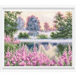 Broderikit Tavla Pink fog - Stuga i morgons rosa dimma