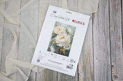 Broderikit Tavla The Light of Spring Peonies - Vita Pioner