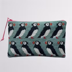 Broderikit Clutch SE TIL HØJRE SE TIL VENSTRE - Pingviner - Baldyre