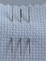 Trubbiga broderinålar nr 24 - 3 st