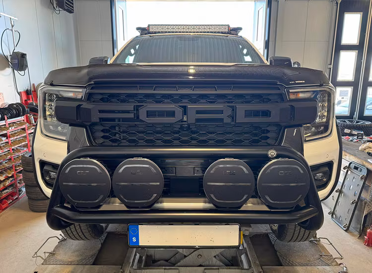 5-Pack OZZ XR2 P9" LED extraljus med kabelsats