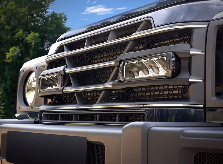 Extraljuskit Lazer Triple-R 750 (G2) Ineos Grenadier 2023+