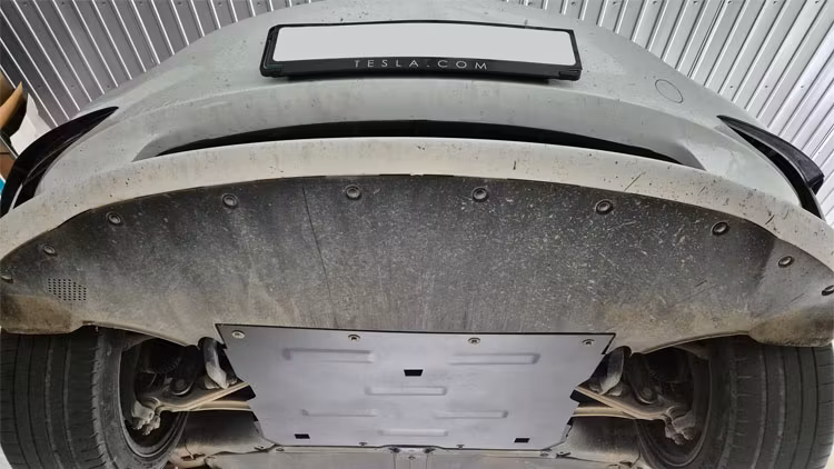 Underkörningsskydd främre elmotor Tesla Model 3 2020-2024