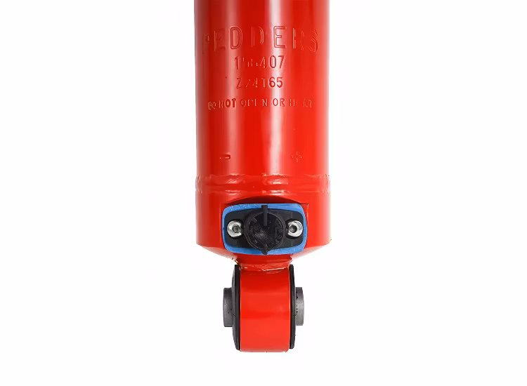 Pedders ställbara Foam Cell Stötdämpare bak Toyota Hilux 2006+