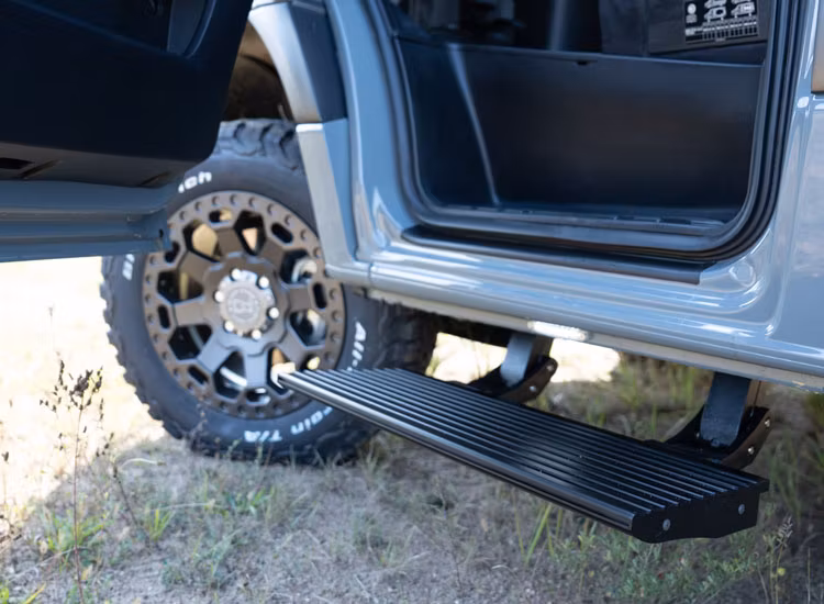 Automatiskt sidosteg V-BOARD Mercedes Sprinter 2019+