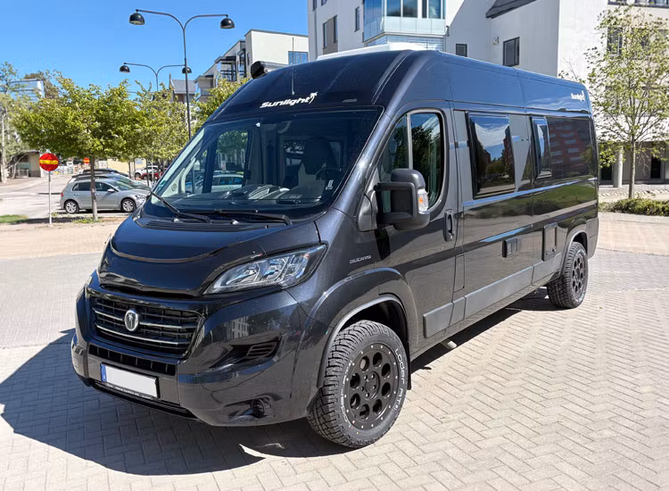 DIRT A.T D214 FLATBLACK Fälgpaket + Toyo 8X18 5X118 ET48 CB71.1